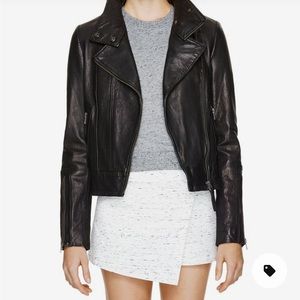 Aritzia Wilfred Free skort